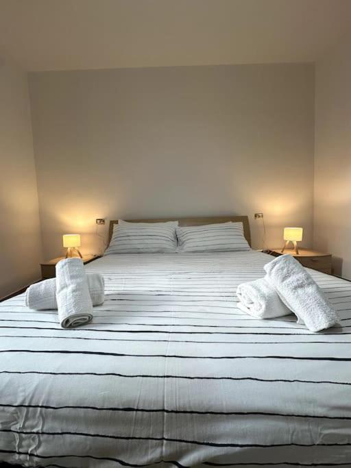 Comfy Apartment In Lecco 2 Exterior foto